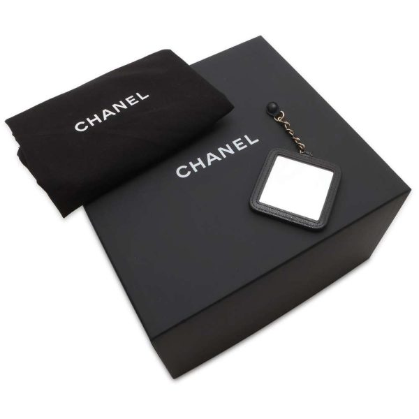 9639409 09 CHANEL Vanity Bag Matelasse Coco Mark Caviar Skin Black