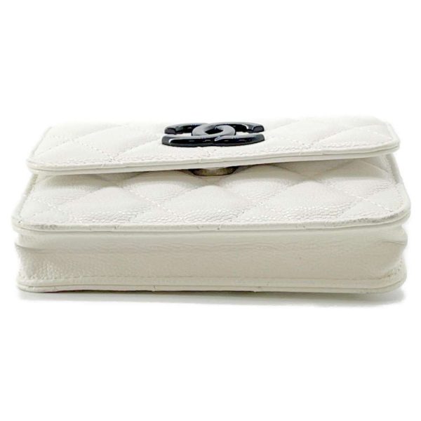 9649439 03 CHANEL Matelasse Cocomark Caviar Skin Waist Bag White