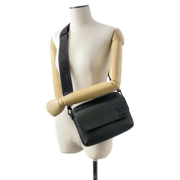 9659315 04 Louis Vuitton Shoulder Bag Fastline Messenger Black