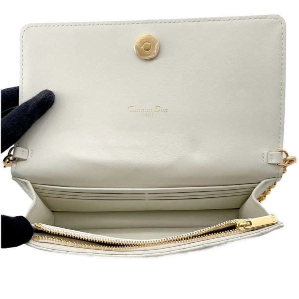 9659452 05 Christian Dior Chain Wallet Caro Canage White