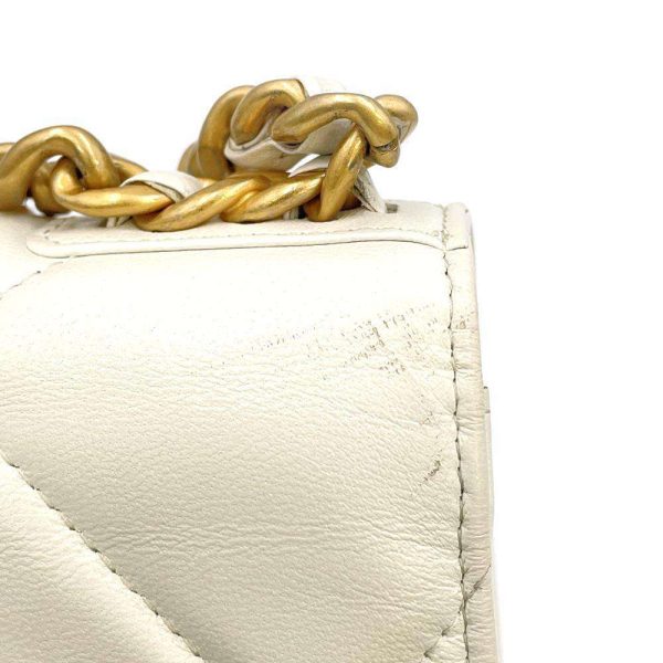 9683884 08 CHANEL 19 Coco Mark Matelasse Lambskin Chain Wallet White