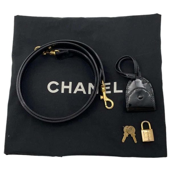 9683921 18 Chanel Handbag Vanity Patent Black