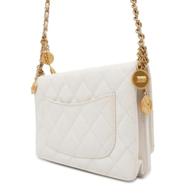 9685437 02 Chanel Chain Wallet Matelasse Caviar Skin White