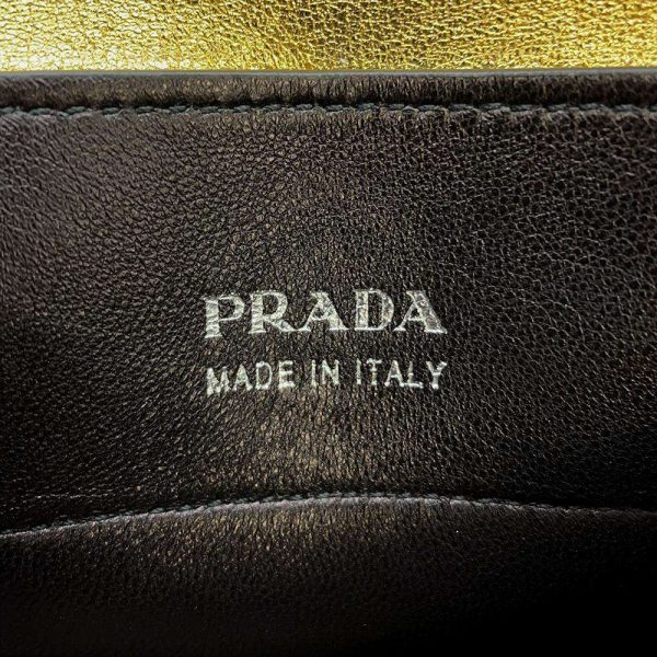 9687585 17 Prada Chain Shoulder Bag Bag