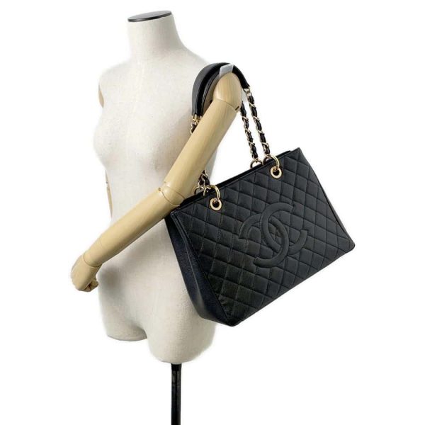 9701397 04 CHANEL Matelasse Caviar Skin Chain Tote Bag Black