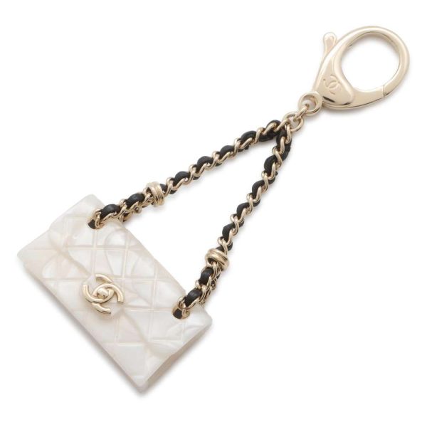 9701953 01 CHANEL Matelasse Bag Charm Keychain Lambskin White