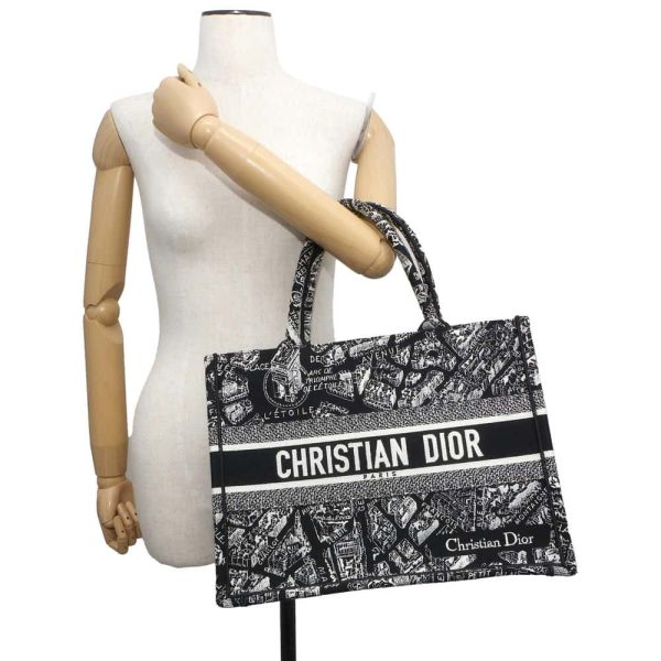 9725072 04 Christian Dior Book Tote Plan de Paris Medium Tote Bag Black