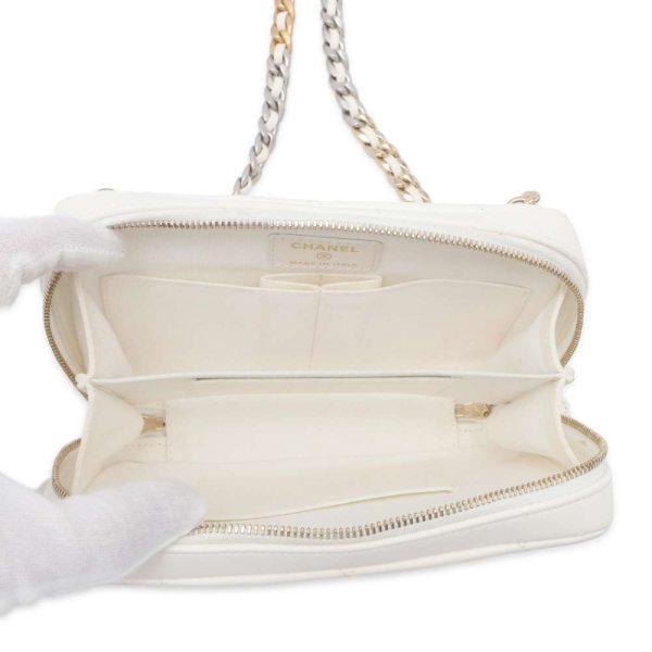 9733893 05 Chanel 19 Matelasse Coco Mark Lambskin Chain Shoulder Bag White