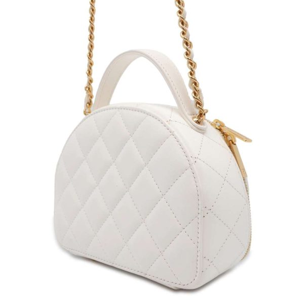 9733978 02 CHANEL Matelasse Chain Shoulder Bag Lambskin White