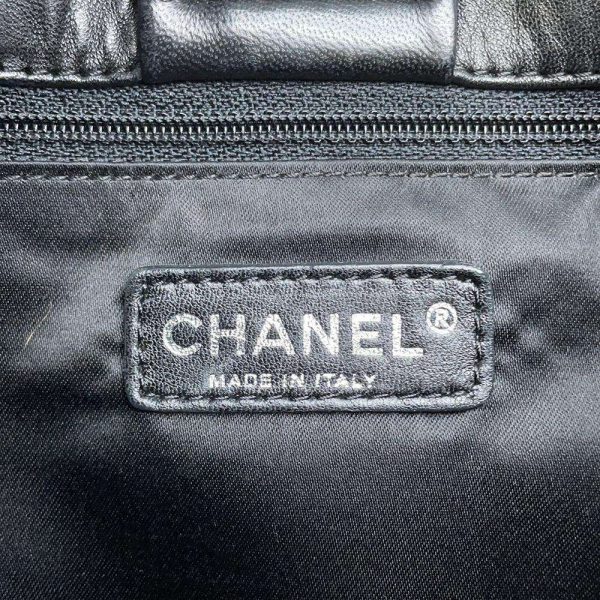 9734340 13 CHANEL Matelasse Shoulder Bag Lambskin Black