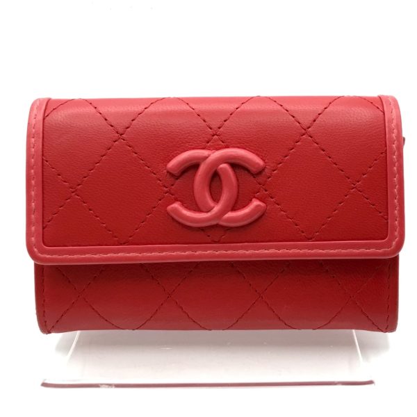 a2481 1 CHANEL Cocomark Matelasse Lambskin Case Wallet Red