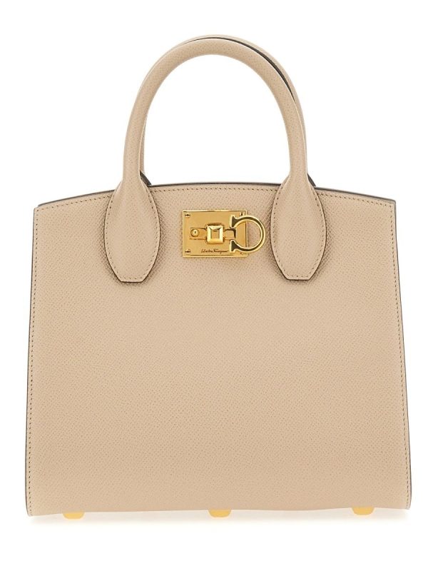 a435cdb5fd0be66 el 2 Ferragamo Autumn Winter Bag Beige