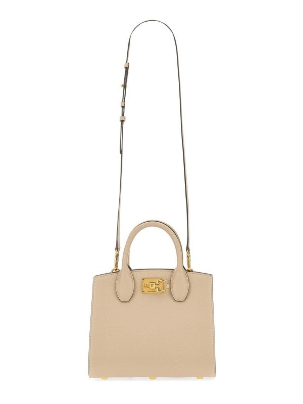 a435cdb5fd0be66 el 3 Ferragamo Autumn Winter Bag Beige