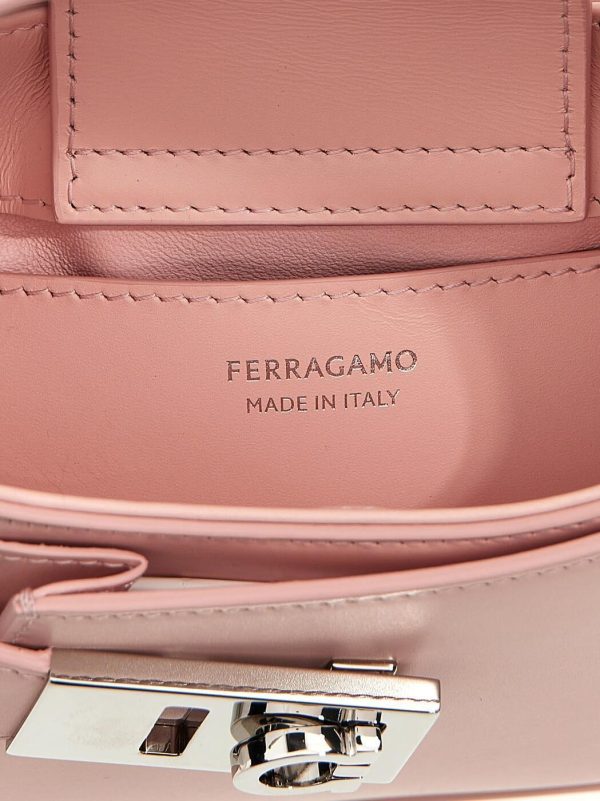 a4724adfdfc3e1a ia 4 Ferragamo Pink Spring Summer Tote Bag