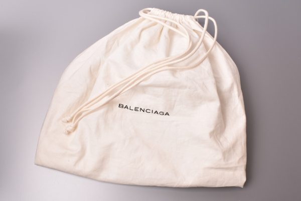 ba 19 005 10 Balenciaga Giant First Handbag The First Black