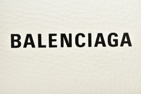 ba 201011 24 5 Balenciaga Everyday Card CoinPouch White