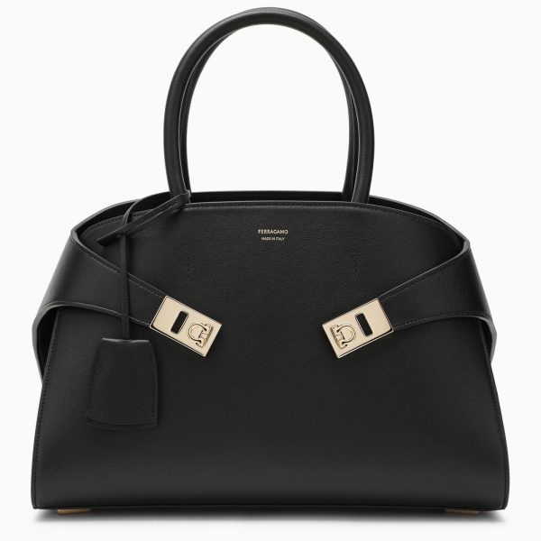 bbe26e3af139c1d ia 1 Ferragamo Tote Bag Black