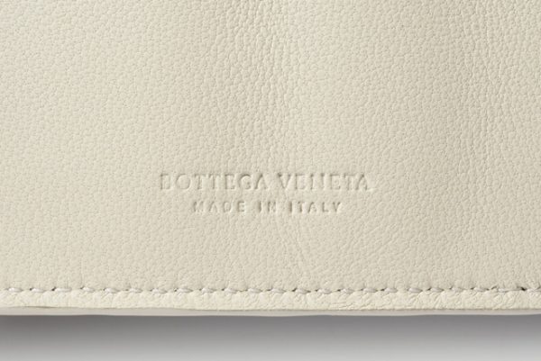 bv 19 065 5 Bottega Veneta Wallet Calf Green Off White