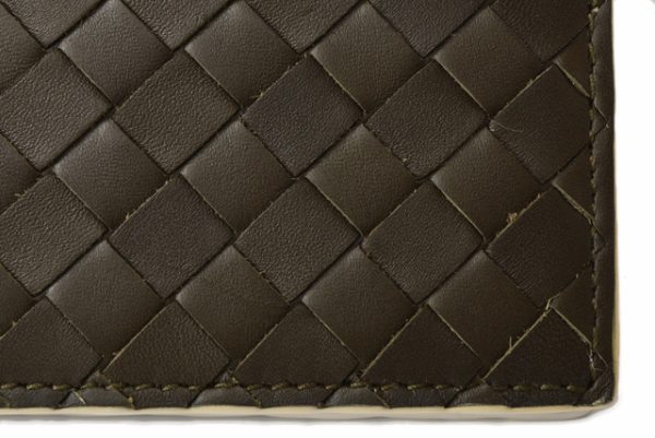 bv 19 065 7 Bottega Veneta Wallet Calf Green Off White