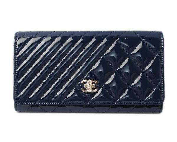 c 17 073 1 CHANEL Long Wallet Patent Blue