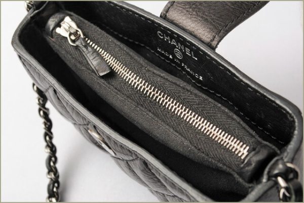 c 17 089 7 CHANEL Mini Pouch Matelasse Black