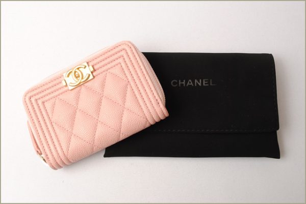 c 18 016 6 CHANEL Coin Case Boy Chanel Rose