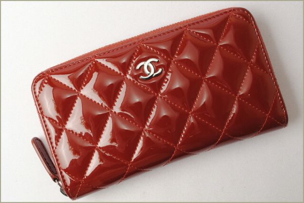 c 18 022 2 Chanel Wallet Patent Mustard