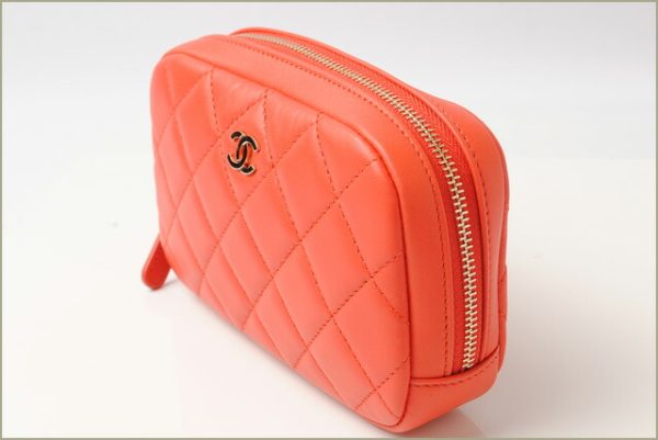 c 18 045 3 CHANEL Clutch Bag Lambskin Coral