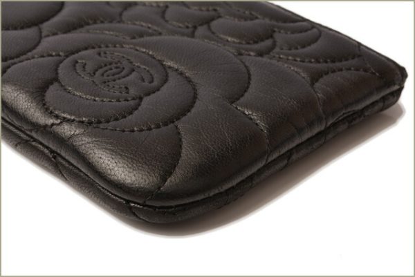 c 18 054 5 CHANEL Coin Case Camellia Black