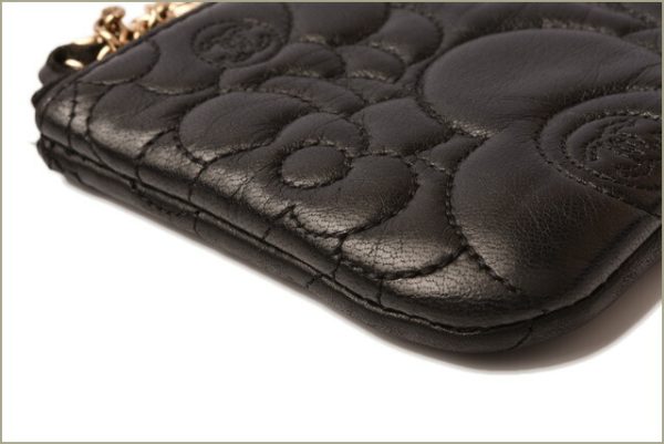 c 18 054 6 CHANEL Coin Case Camellia Black