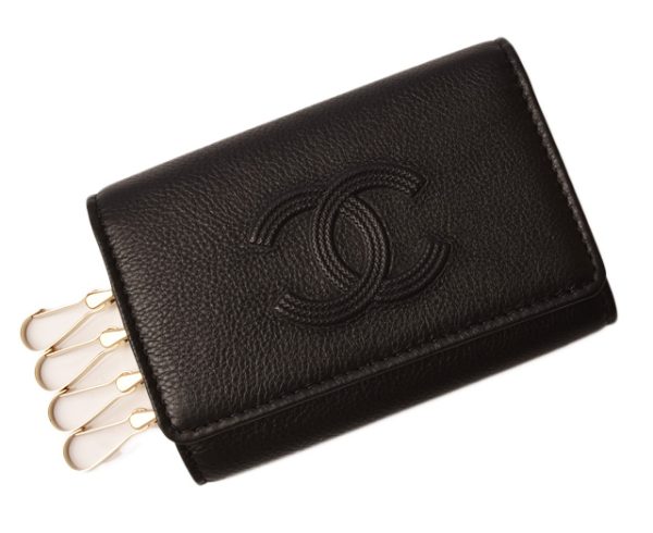 c 18 064 1 CHANEL Key Case Grained Calf Black