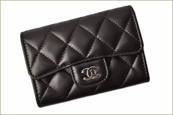 c 18 076 2 CHANEL Coin Case Lambskin Black