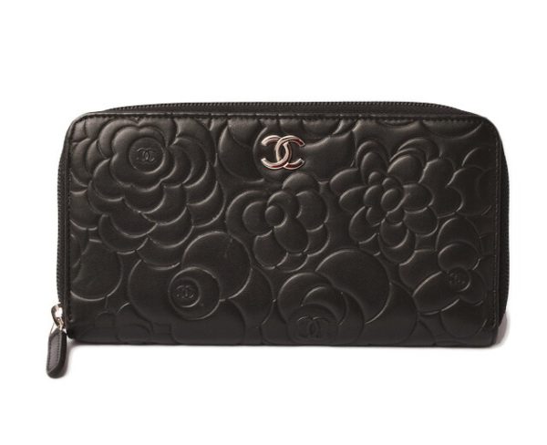 c 18 079 1 CHANEL Wallet Camellia Lambskin Black