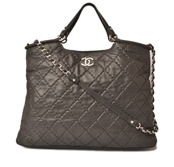 c 18 098 1 CHANEL Tote Bag Metallic Black