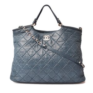 c 18 099 1 Fendi Camon Small Shoulder Bag