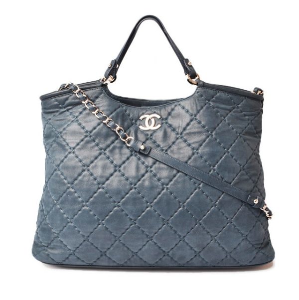 c 18 099 1 Chanel Shoulder Bag Chain Bag Metallic Calf Quilted Stitch Blue