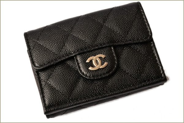 c 18 100 2 Chanel Round Wallet Lambskin Black