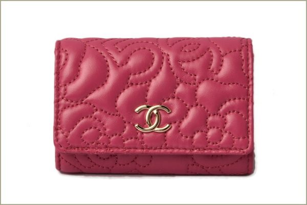 c 18 m101 2 CHANEL Key Case Camellia Pink