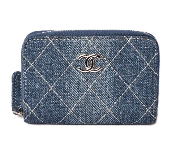 c 19 006 1 CHANEL Coin Case Denim Blue