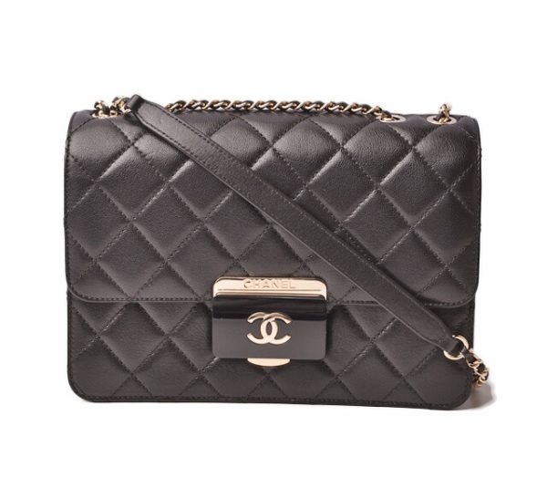 c 19 014 1 Chanel Chain Bag Lambskin Black