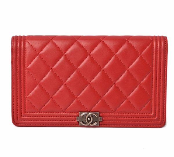 c 19 015 1 CHANEL Long Wallet Boy Chanel Lambskin Rouge Red