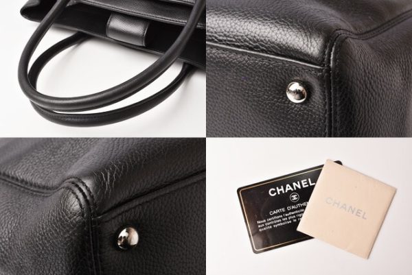 c 19 034 10 CHANEL Handbag Black