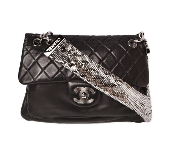 c 19 055 1 CHANEL Handbag Sequin Lambskin Black