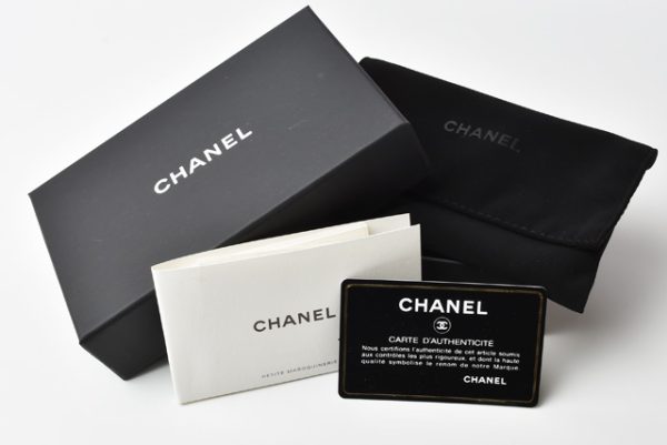 c 19 102 9 CHANEL Coin Case Caviar Black