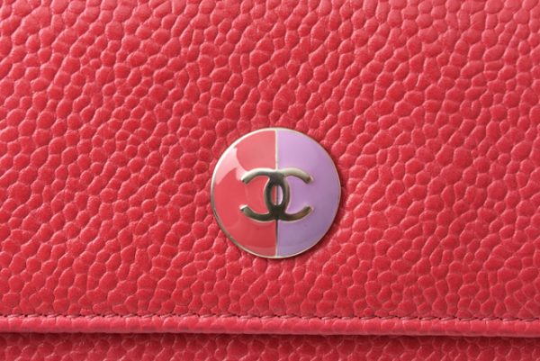 c 200915 9 4 Chanel Folding Wallet Bicolor Button Caviar Skin Rose Purple