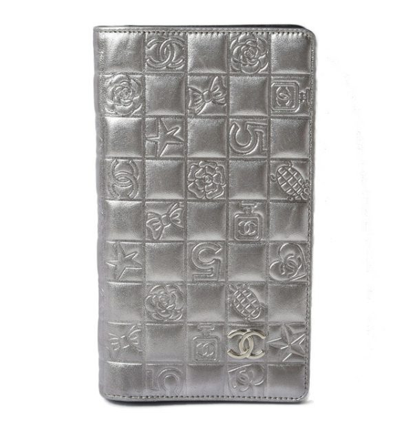 c 201005 20 1 CHANEL Long Wallet Patent