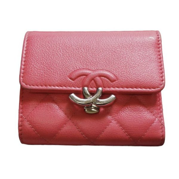 c1001631 001 Chanel Wallet Caviar Skin Half Coco Folding Wallet Matelasse Mini Wallet Salmon Pink Coin