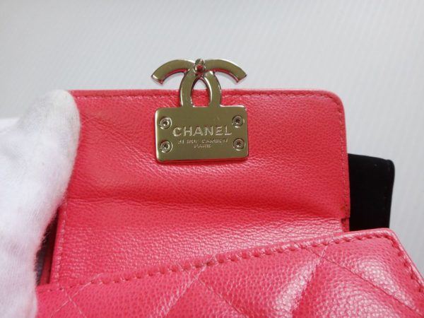 c1001631 007 Chanel Wallet Caviar Skin Half Coco Folding Wallet Matelasse Mini Wallet Salmon Pink Coin