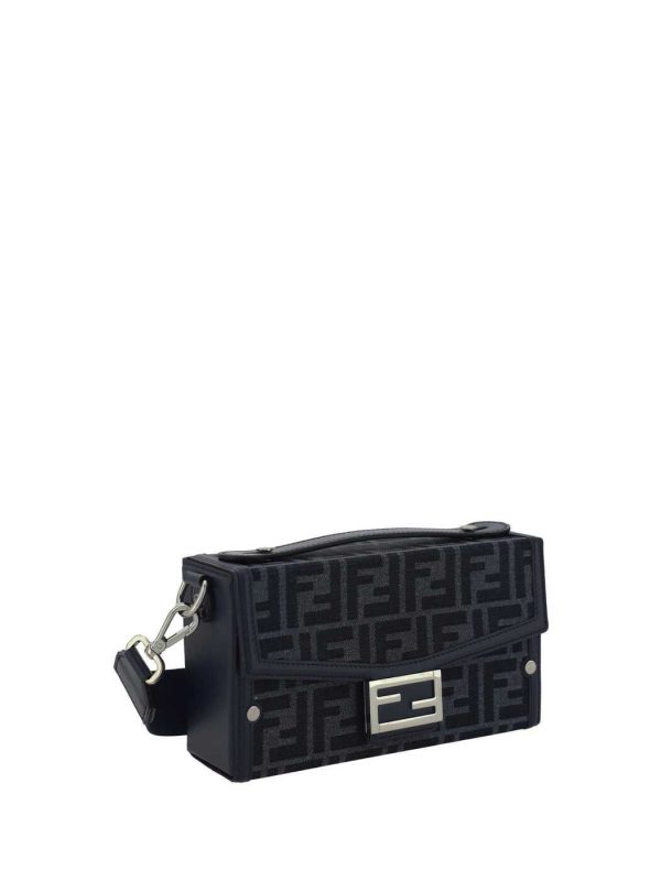 c4cbaf230b3e4f0 ia 2 Fendi Bag