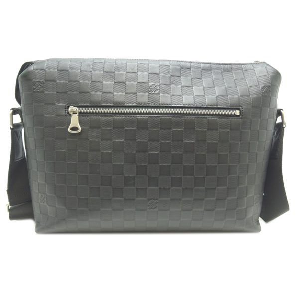 dh64697 2 Louis Vuitton Discovery MM Damier Infini Shoulder Bag Black